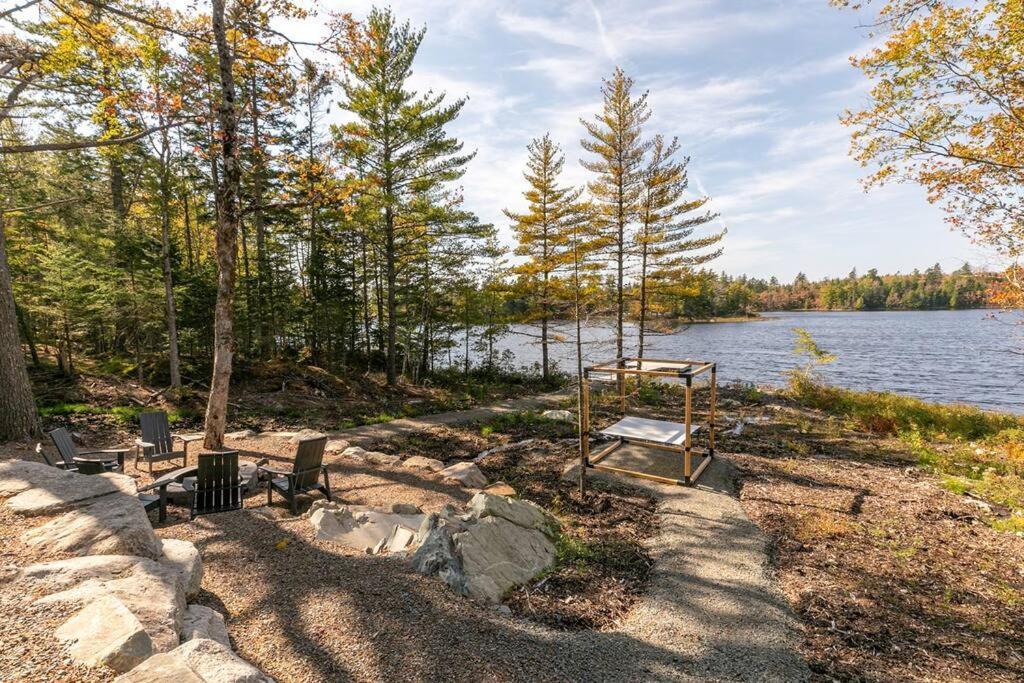 Numinous Cottage Long Lake Oasis Centre Rawdon Exterior photo