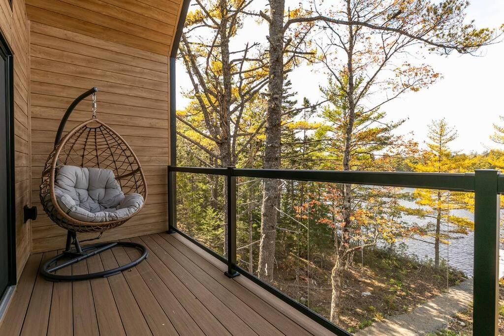 Numinous Cottage Long Lake Oasis Centre Rawdon Exterior photo